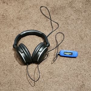 Audio-Technica QuietPoint Black Over-Ear Headphones With MP3 Player